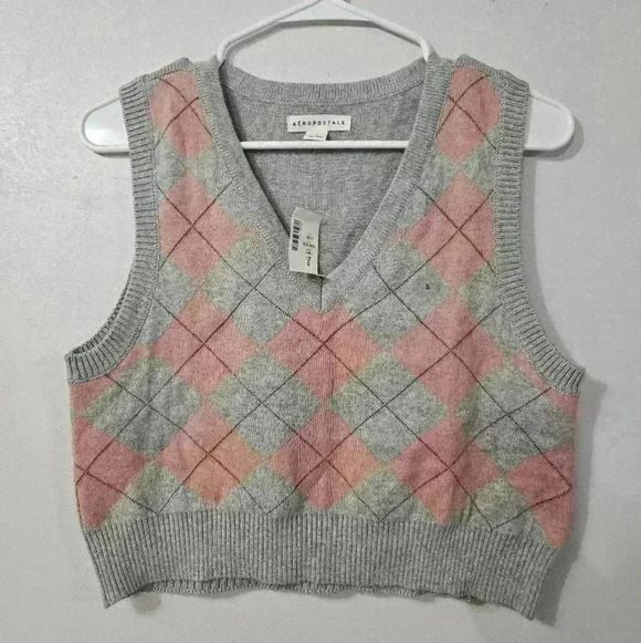 Aeropostale Tops - NWT! Aeropostale cropped vest!